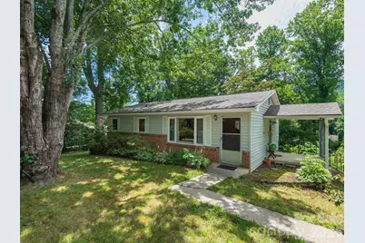 807 N Cherokee Avenue, Black Mountain, NC 28711 - Photo 1