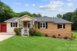 810 Bradley Rd, Dallas, NC 28034 - Photo 1