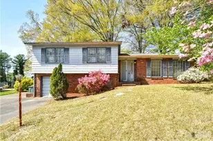 1420 Waybridge Ln, Winston Salem, NC 27103 - Photo 1
