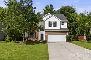 12519 Wandering Brook Dr, Charlotte, NC 28273 - Photo 1