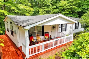 315 Oakstone Dr, Waynesville, NC 28785 - Photo 1