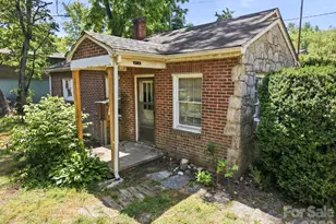 414 S Whitted St, Hendersonville, NC 28739 - Photo 1