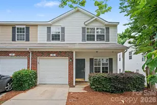 912 Little Creek Dr, Fort Mill, SC 29715 - Photo 1