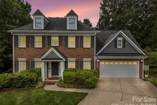 6202 Hickory Cove Ln, Charlotte, NC 28269 - Photo 1