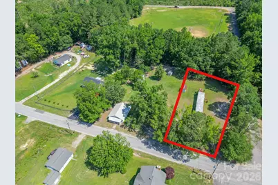 178 W Church Street, Jefferson, SC 29718 - Photo 1