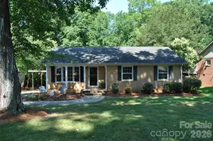 1427 Churchill Dr, Gastonia, NC 28054 - Photo 1