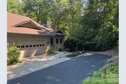 136 S Setsi Lane, Brevard, NC 28712 - Photo 1