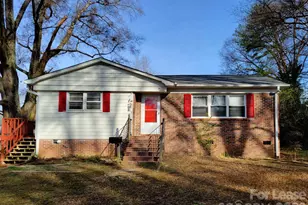5405 Hilltop Cir, Charlotte, NC 28269 - Photo 1