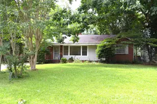 827 Mohigan St, Charlotte, NC 28205 - Photo 1