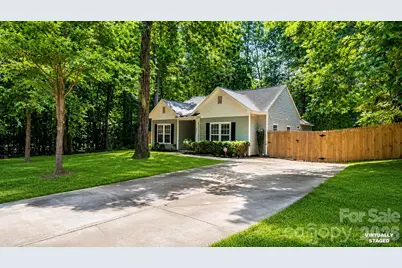 5050 Gibbons Link Road, Charlotte, NC 28269 - Photo 1