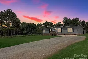 206 Fairchase Cir, Stony Point, NC 28678 - Photo 1