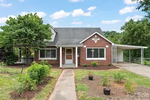654 Ratcliff Cove Rd, Waynesville, NC 28786 - Photo 1