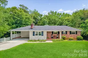 1135 Blueberry Ln, Charlotte, NC 28226 - Photo 1