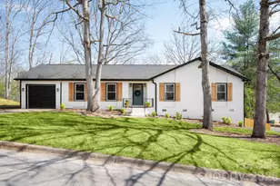 61 Knoll Ridge Dr, Asheville, NC 28804 - Photo 1