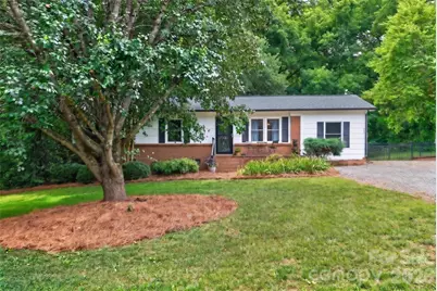 835 Edgewater Drive, Belmont, NC 28012 - Photo 1