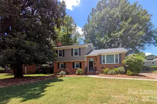 6724 Sunview Dr, Charlotte, NC 28210 - Photo 1