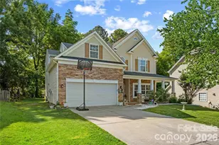 1518 Squirrel Lake Ct, Matthews, NC 28105 - Photo 1