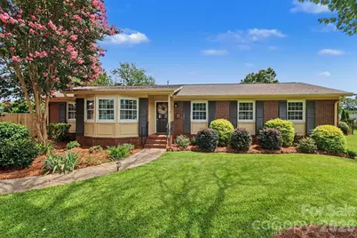 3330 Woodleaf Road, Charlotte, NC 28205 - Photo 1