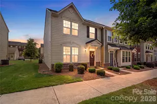2023 Sage Park Dr, Charlotte, NC 28217 - Photo 1