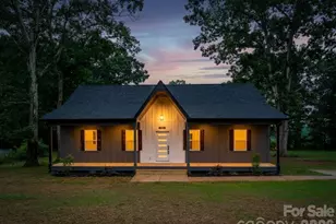 3916 E Maiden Rd, Maiden, NC 28650 - Photo 1