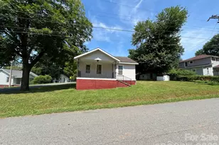 208 Bell St, Mount Holly, NC 28120 - Photo 1
