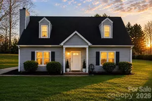 6104 Sunbridge Ct, Charlotte, NC 28269 - Photo 1
