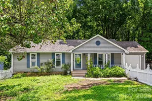 11230 Mallard Crossing Dr, Charlotte, NC 28262 - Photo 1