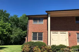 107 Hillcrest Dr, Lincolnton, NC 28092 - Photo 1