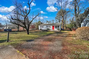 1512 N Deal Ave, Newton, NC 28658 - Photo 1