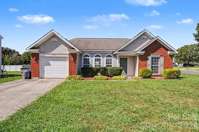 10439 Green Hedge Avenue, Charlotte, NC 28269 - Photo 1