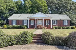 412 Ridgeway Ave, Statesville, NC 28677 - Photo 1