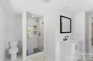 136 W Wilhemenia St, Marion, NC 28752 - Photo 26