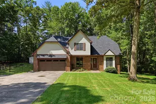 218 Westwood Dr, Morganton, NC 28655 - Photo 1