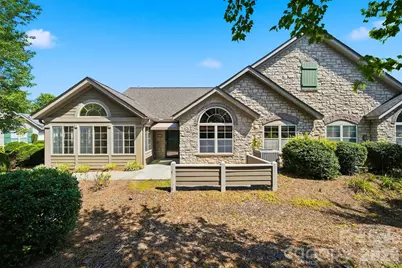 808 Wynnshire Drive #B, Hickory, NC 28601 - Photo 1