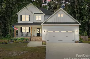 912 Sunset Dr, Carthage, NC 28327 - Photo 1