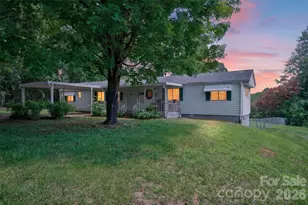 2753 Fairwood Dr, Hudson, NC 28638 - Photo 1