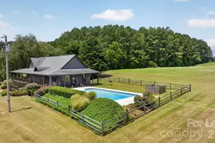 441 Bee Hive Rd, Columbus, NC 28722 - Photo 1