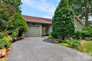 16 Spring Hollow Cir, Asheville, NC 28805 - Photo 1