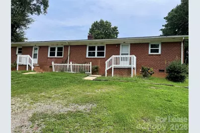2420 4th Avenue SW, Hickory, NC 28602 - Photo 1