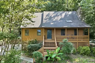 34 Tuckaway Dr, Asheville, NC 28803 - Photo 1