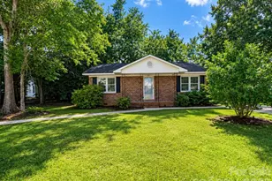 312 S Cleveland St, Kershaw, SC 29067 - Photo 1