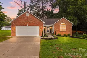 2556 23rd St Dr NE, Hickory, NC 28601 - Photo 1