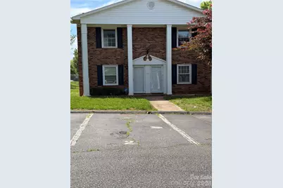 155 NW 17th Street NW #F1, Hickory, NC 28601 - Photo 1