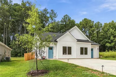 521 N Linwood Avenue, Charlotte, NC 28216 - Photo 1