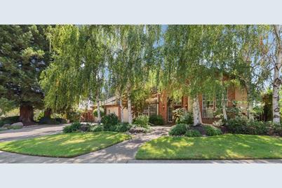 2428 Summerset Ct Lodi Ca 95242 Mls 18058324 Coldwell Banker