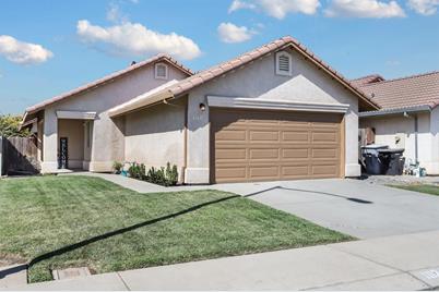 1112 La Mesa St Escalon Ca 95320 Mls 19062424 Coldwell Banker