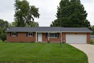 2733 Rosewood Dr, Troy, OH 45373 - Photo 1