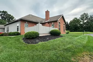 308 Pine Ridge Ct, Bellefontaine, OH 43311 - Photo 1