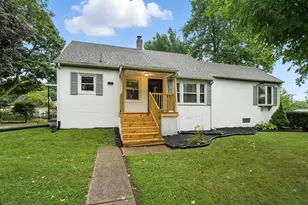 224 E Downey Dr, Springfield, OH 45504 - Photo 1