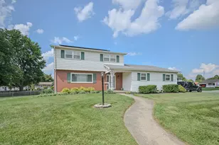 2677 Carousel Dr, Springfield, OH 45503 - Photo 1
